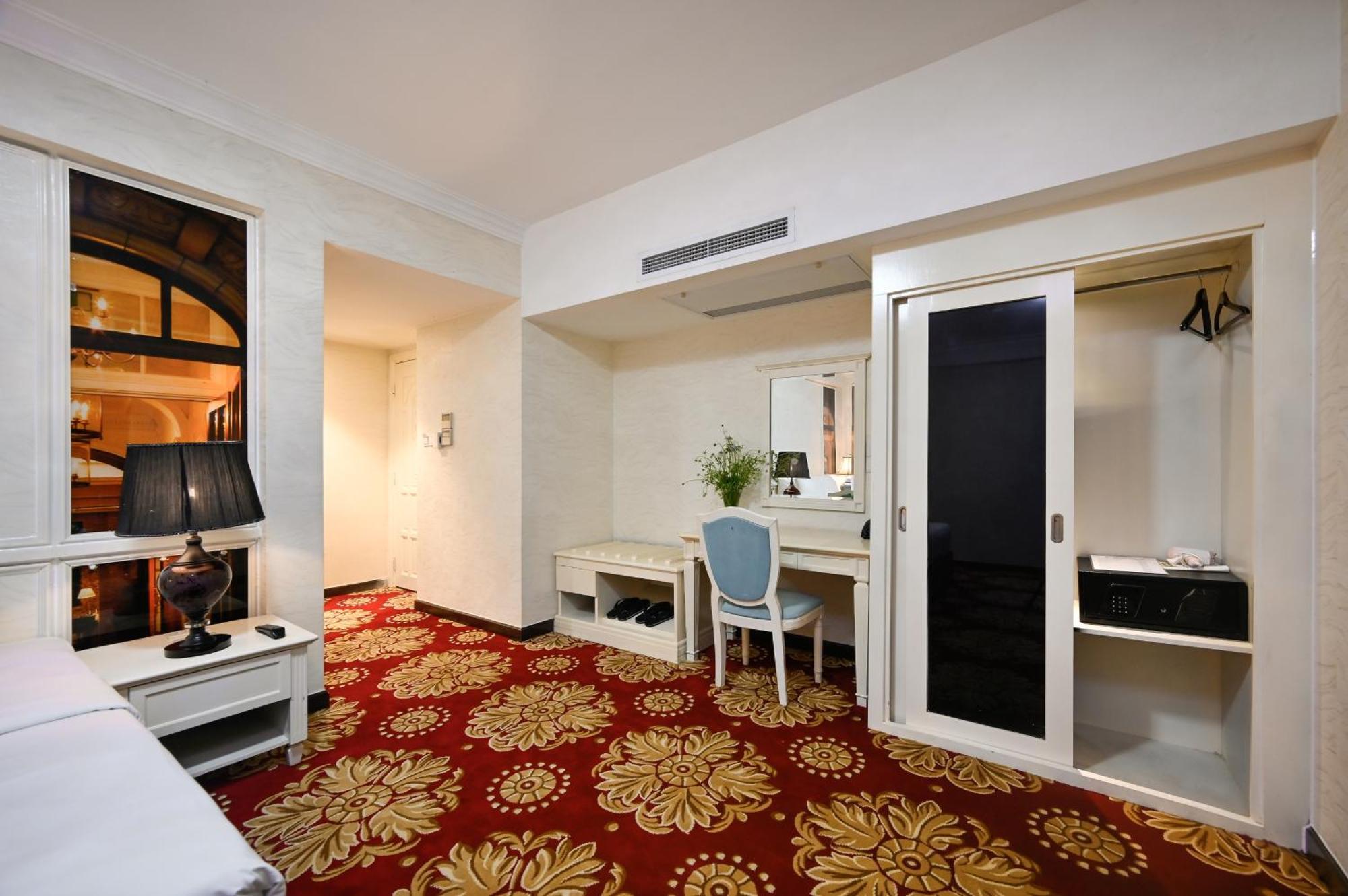 California Saigon Hotel & Rooftop Pool Cidade de Ho Chi Minh Exterior foto