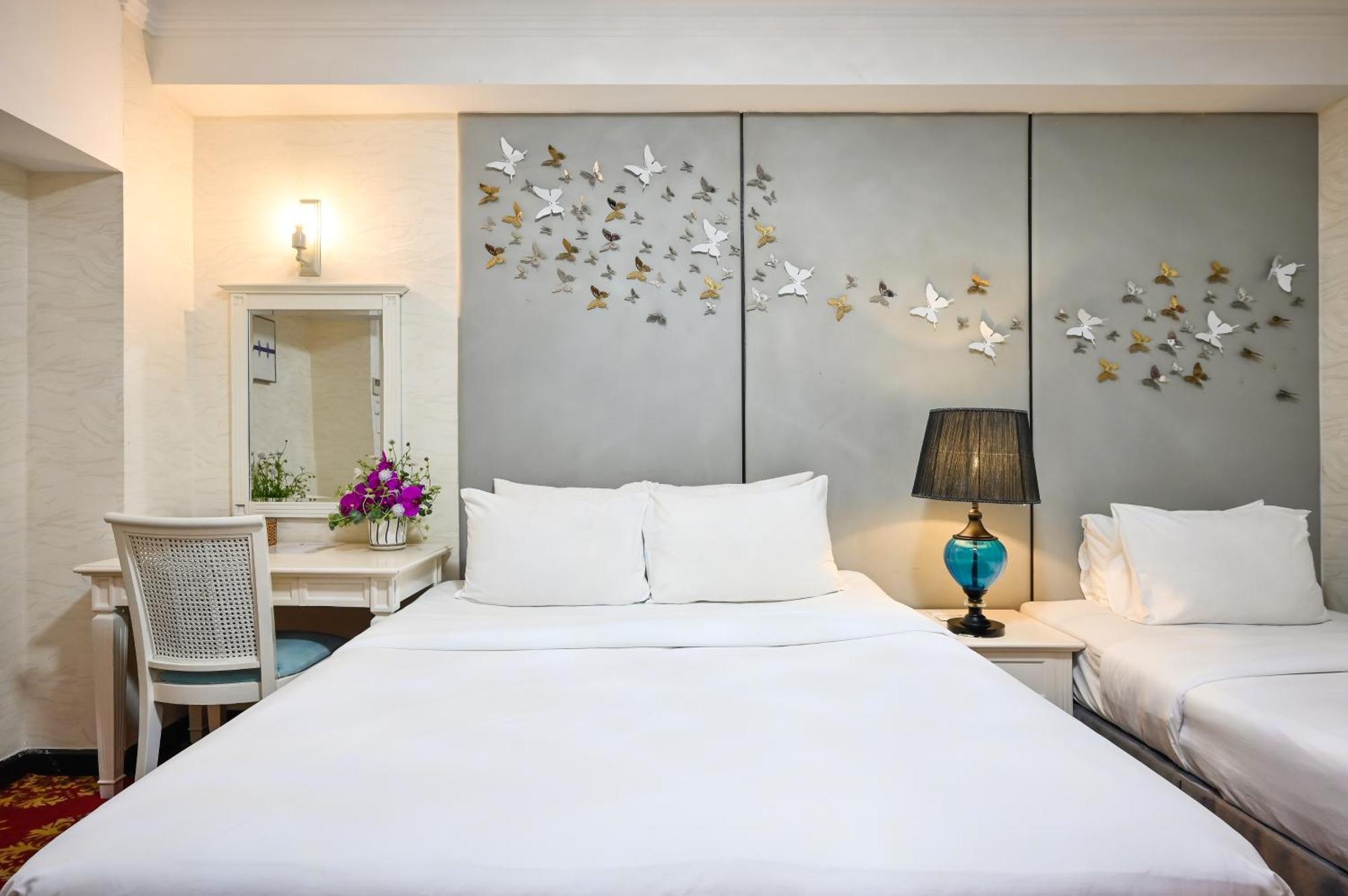 California Saigon Hotel & Rooftop Pool Cidade de Ho Chi Minh Quarto foto