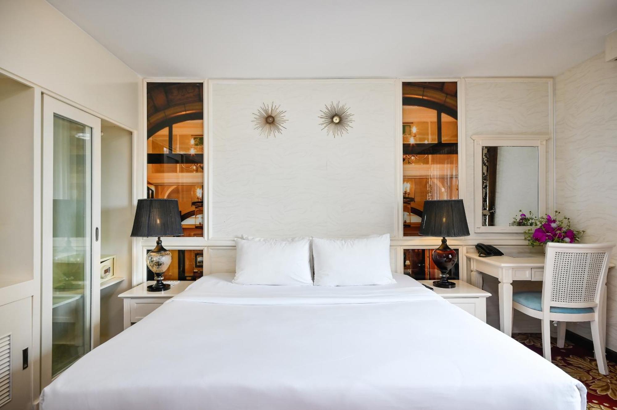 California Saigon Hotel & Rooftop Pool Cidade de Ho Chi Minh Exterior foto