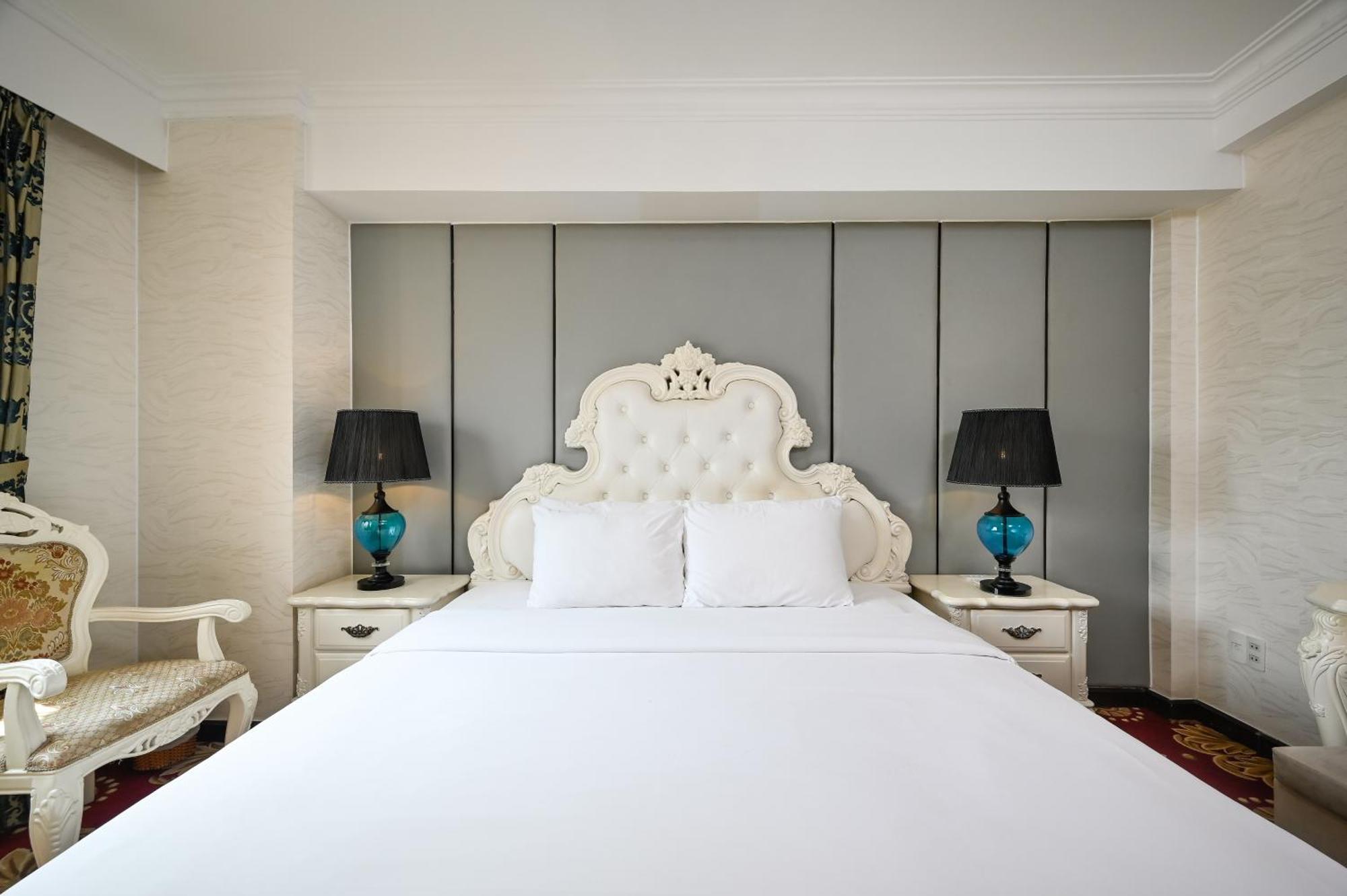 California Saigon Hotel & Rooftop Pool Cidade de Ho Chi Minh Quarto foto