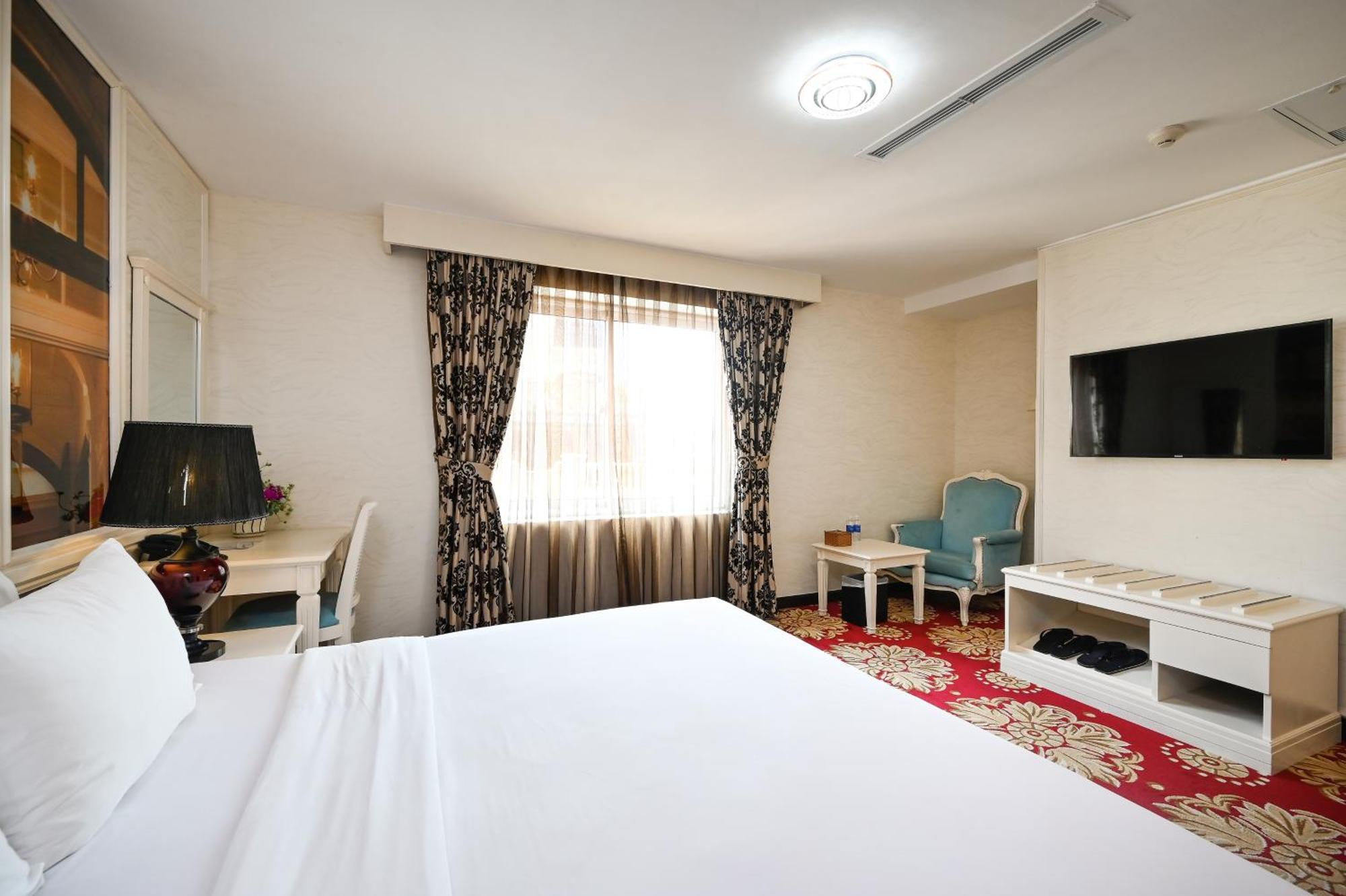 California Saigon Hotel & Rooftop Pool Cidade de Ho Chi Minh Quarto foto