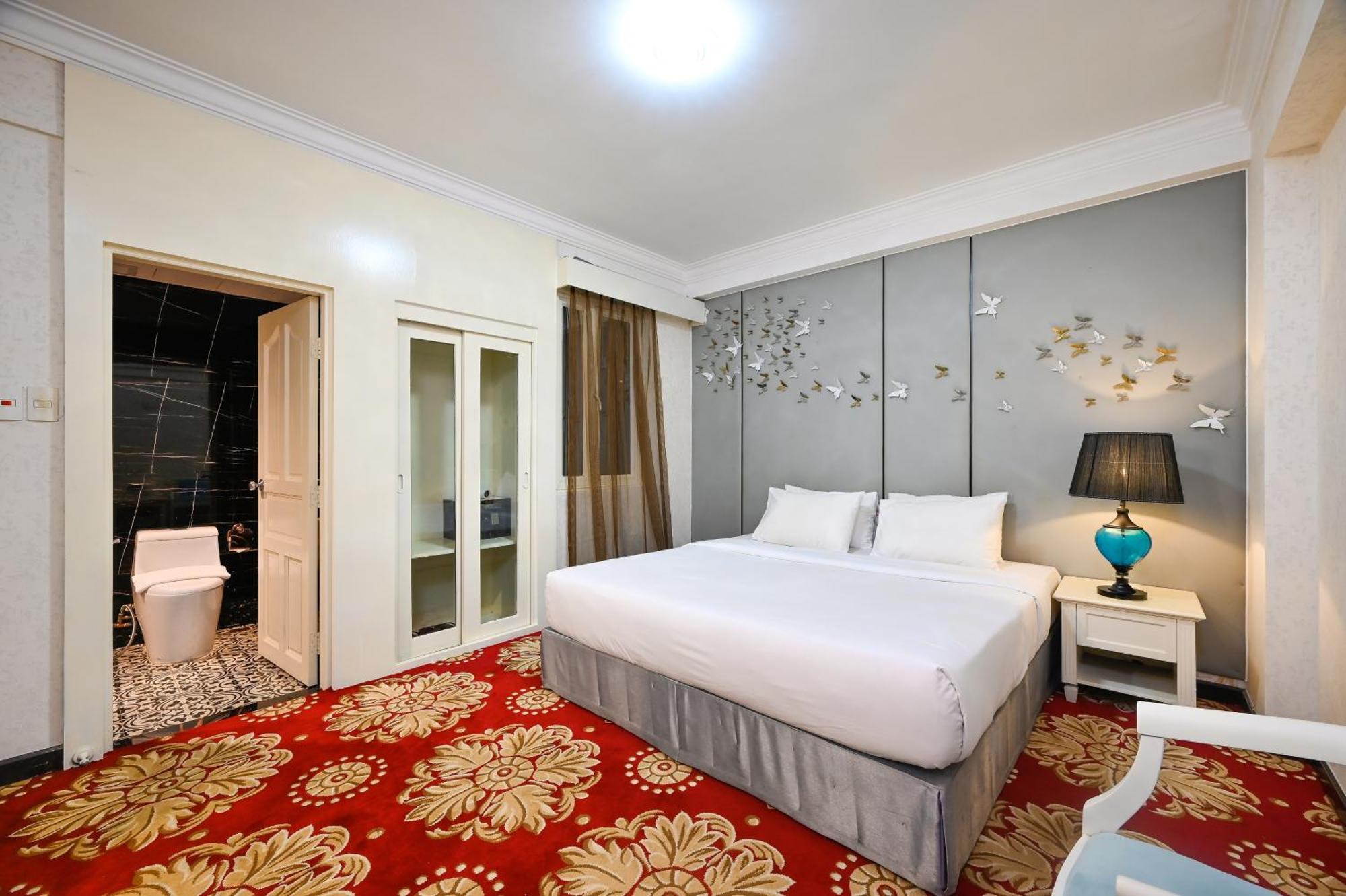 California Saigon Hotel & Rooftop Pool Cidade de Ho Chi Minh Quarto foto