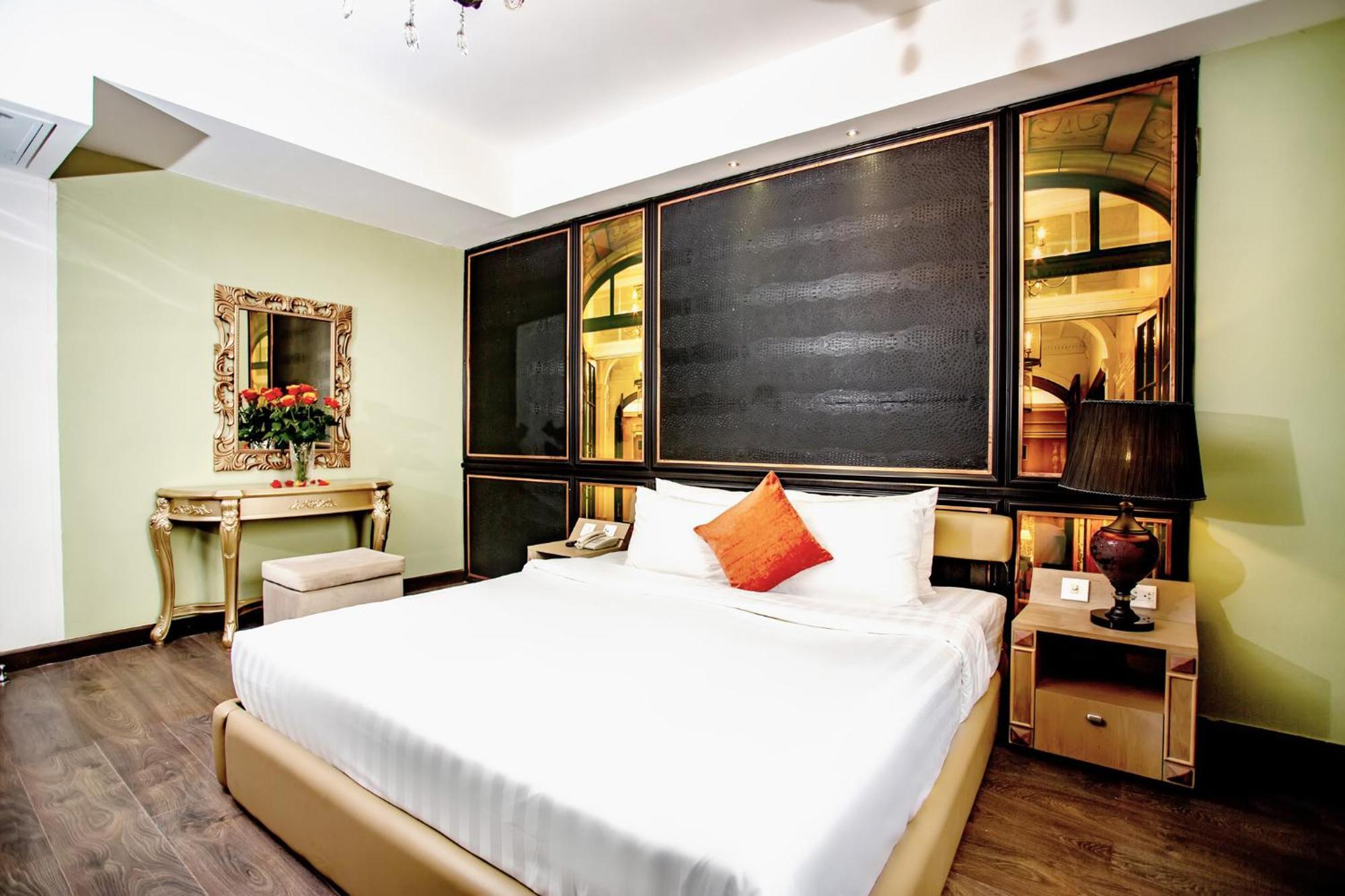 California Saigon Hotel & Rooftop Pool Cidade de Ho Chi Minh Quarto foto